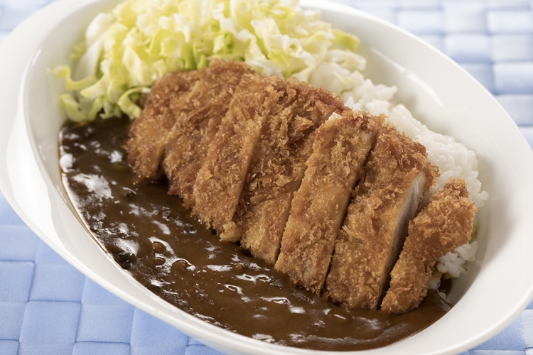 i石川の「チャンピオンカレー レトルト中辛」