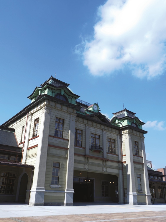 門司港駅は国の重要文化財に指定されている