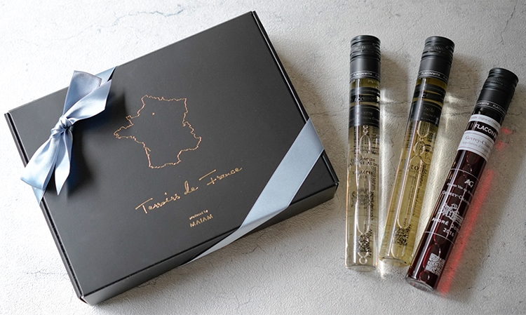 『バレンタイン限定BOX“Bleu”』（3本セット）