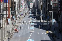 外国人観光客の減少はやむを得ないが(時事通信フォト)