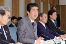 新型コロナ経済対策30兆円超を検討、現金給付が柱 与党と政府