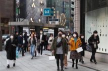 緊急経済対策 即効性なら現金給付に軍配か キャッシュレス決済のポイント還元の延長拡充も一手