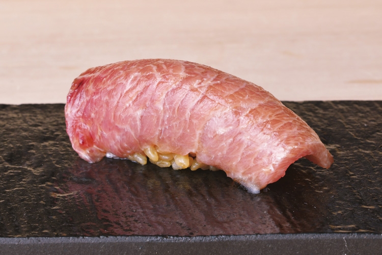 「霜降り」は大トロと中トロの間