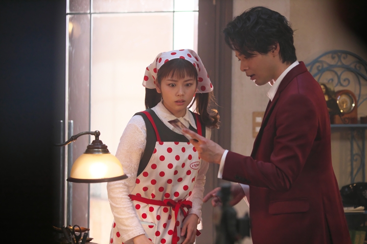 このシーンはシリアスだが、中村倫也との掛け合いはコメディ要素満載