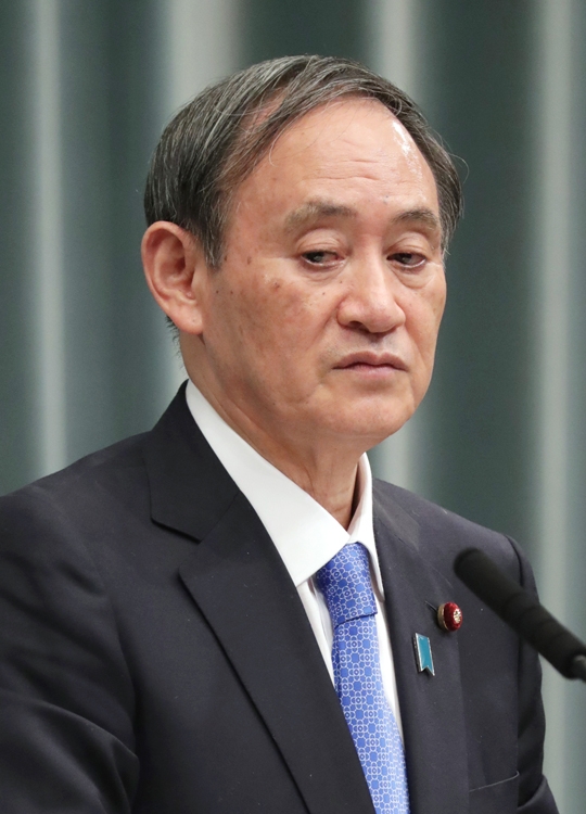 菅官房長官もついに愛想を尽かした？（時事通信フォト）