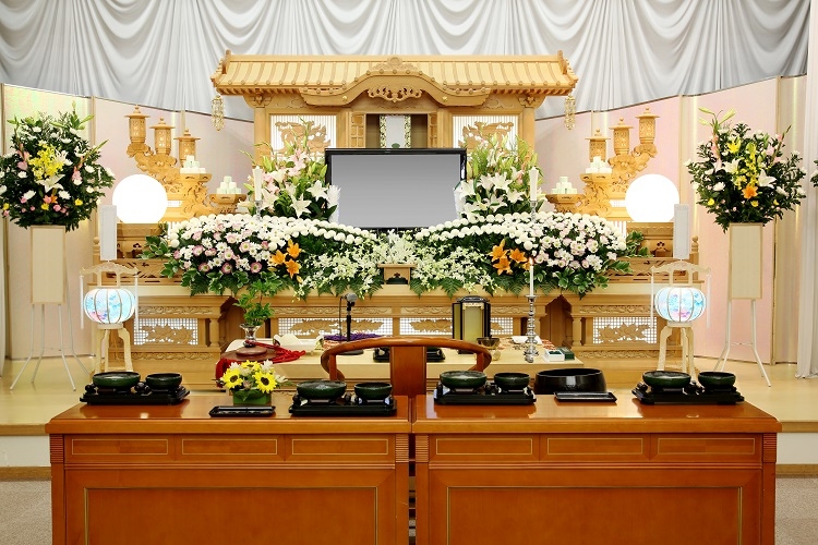 日本の葬式は変わってきている