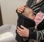 意外と汚れている抱っこひも。おうちで洗濯できるの?