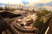 原鉄道模型博物館の「横浜ジオラマ」（時事通信フォト）