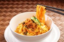 とにかく楽に作れる冷凍食品 羽根つき餃子、塩味枝豆など