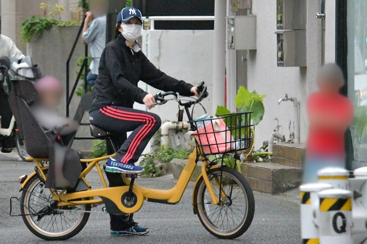 マスク＆ジャージ姿でも目を惹く