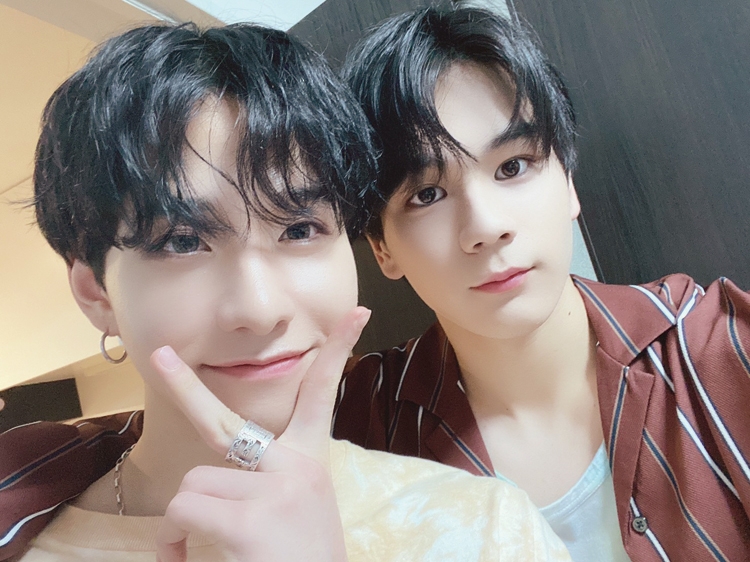 佐藤景瑚（左）と豆原一成