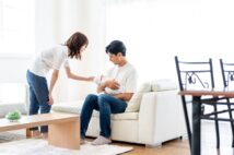 子育て世帯向けのコロナ支援策 給付金1万円やシッター1時間150円他