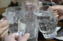 月1の飲み会が条件!? 沖縄独特のつながり「模合(もあい)」とは?【全国に広がるサードコミュニティ3】