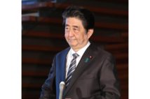 安倍首相バラ色発言「コロナに打ち勝った証として五輪を」他