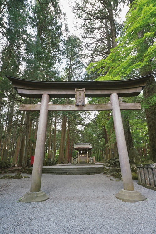 境内には富士登山道吉田口も