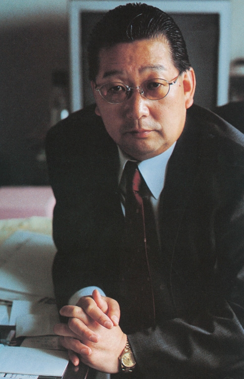 アーティストハウスピラミッド社長の森山幸男氏（2002年撮影、当時51歳）