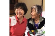 自粛期間のお葬式 参列断られた80代女性、自力で葬儀場探す