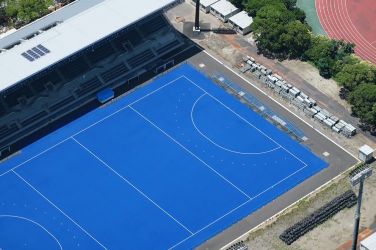 工事の機械は野ざらし