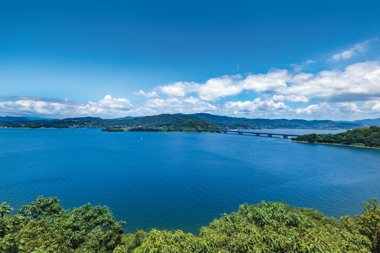 風光明媚な浜名湖の風景