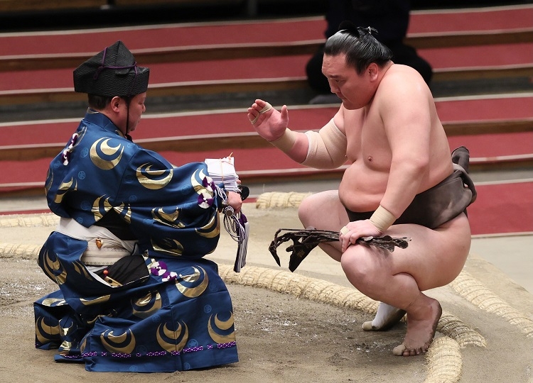 力士 コロナ 相撲 相撲力士、なぜ12人に1人がコロナ感染？肥満も原因か…今、肥満の人は痩せる努力が重要