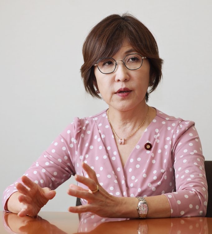 稲田氏は2017年に防衛相を引責辞任（時事通信フォト）