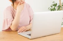 コロナ禍の在宅勤務で「むしろ仕事量が増えた」人たちの苦悩