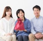 嫁の腕の見せどころ!?義母の還暦祝いは何を贈る?