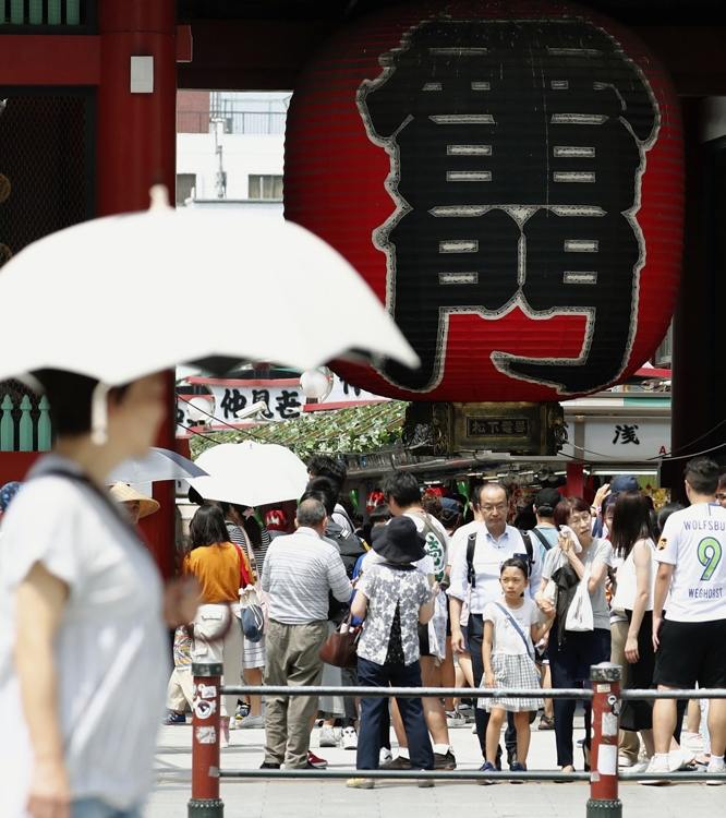 2019年の夏はこの通り（写真／共同通信社）