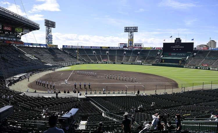 交流戦も原則は無観客（写真／共同通信社）