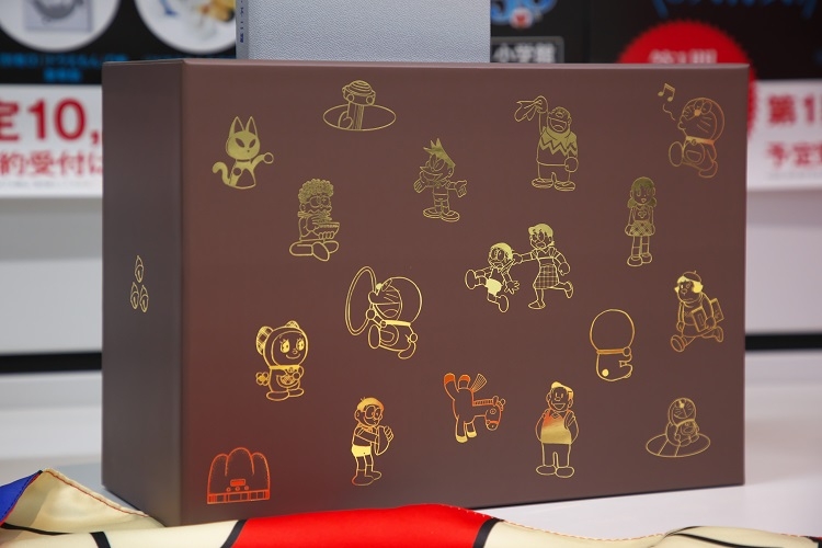 ボックスのカラーは、家の中でもしっくりと馴染むよう、あえてブラウンに