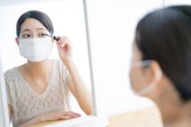 マスク着用時は普段よりもアイメイクを念入りに