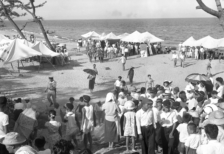 悲惨な水難事故を生んでしまった海岸（写真／共同通信社）