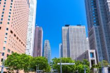 大都会のエアポケット「西新宿」、家賃を抑えて住む方法は?