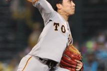 甲子園がどよめいた… 巨人・原監督、異例の采配「野手で敗戦処理」の是非