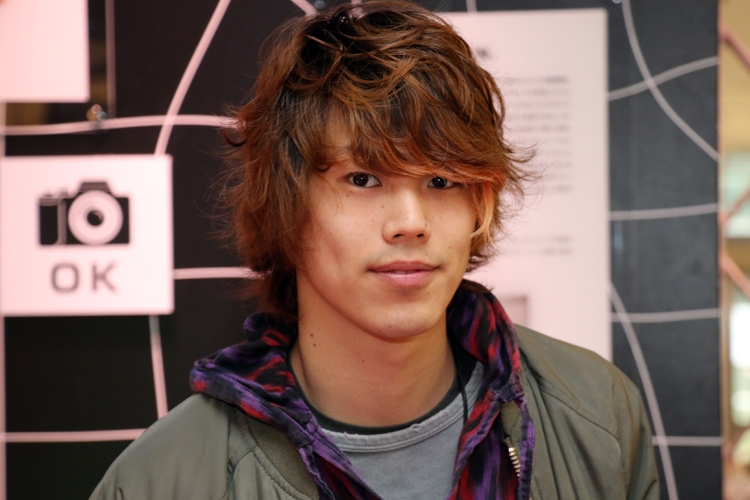 写真 ワンオクtaka 長渕剛次男 美女と超豪華船上バカンス Newsポストセブン Part 2 写真 ワンオクtaka 長渕剛次男 美女と超豪華船上バカンス Newsポストセブン Part 2