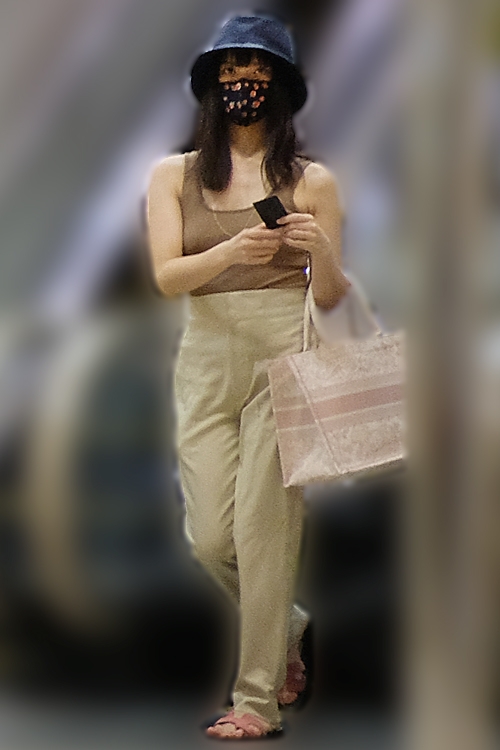 高感度が上昇中の多部未華子、私服もおしゃれだ