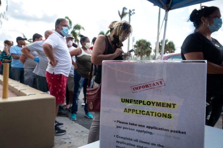 アメリカの失業者は増え続けている（EPA＝時事）