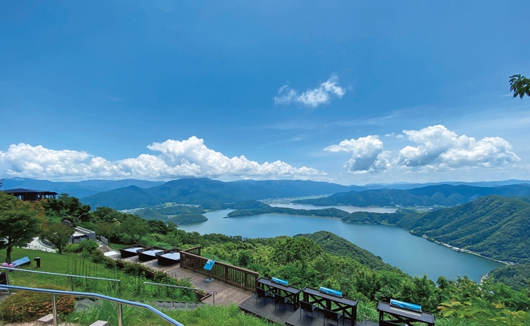 三方五胡に浮かぶ天空のテラス(福井県)