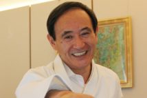 菅義偉氏　妻は「余計なことは言わない、やらない」タイプ