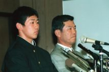 1998年、3球団から1位指名を受けて西武に入団した松坂大輔（時事通信フォト）
