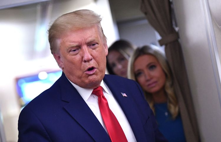 トランプ氏は鷹の目で反撃の機会を狙っている（AFP＝時事）