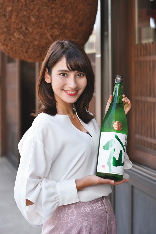 青森朝日放送の澤田愛美アナ。『スーパーJチャンネル ABA』などに出演中