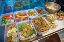 料理の「作り置き」なぜやめた? 効率悪い、腐らせる…それぞれの事情