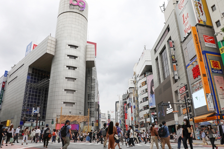 渋谷109にも入っていた「セシルマクビー」は全店閉鎖とブランド終了を発表（時事通信フォト）