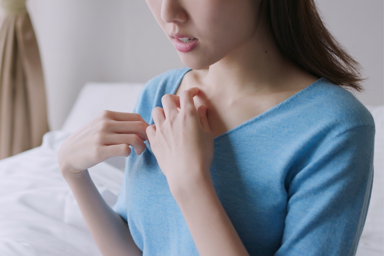 かゆみは深刻な病気が潜んでいることも（写真／GettyImages）