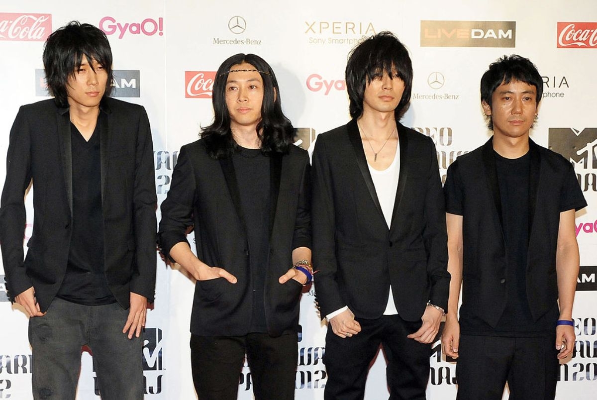 再び注目のBUMP OF CHICKEN 息の長い活躍ができる理由｜NEWSポストセブン