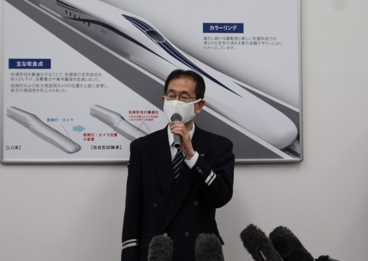 会見する大島所長