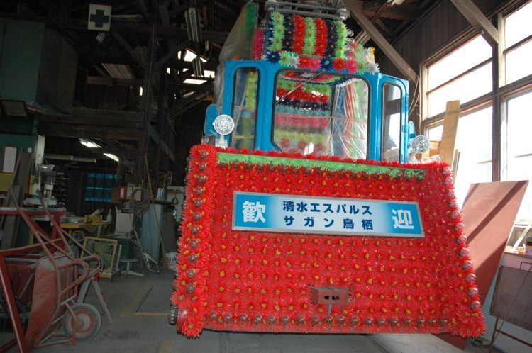 毎年のおはら祭で運行されるため、出番を車庫で待つ鹿児島市電の花電車