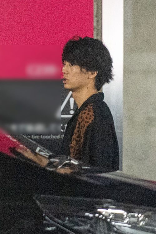 なぜ現場から立ち去ったのかが注目されている