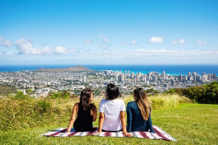 タンタラスの丘からの眺め　Hawaii Tourism Authority (HTA)